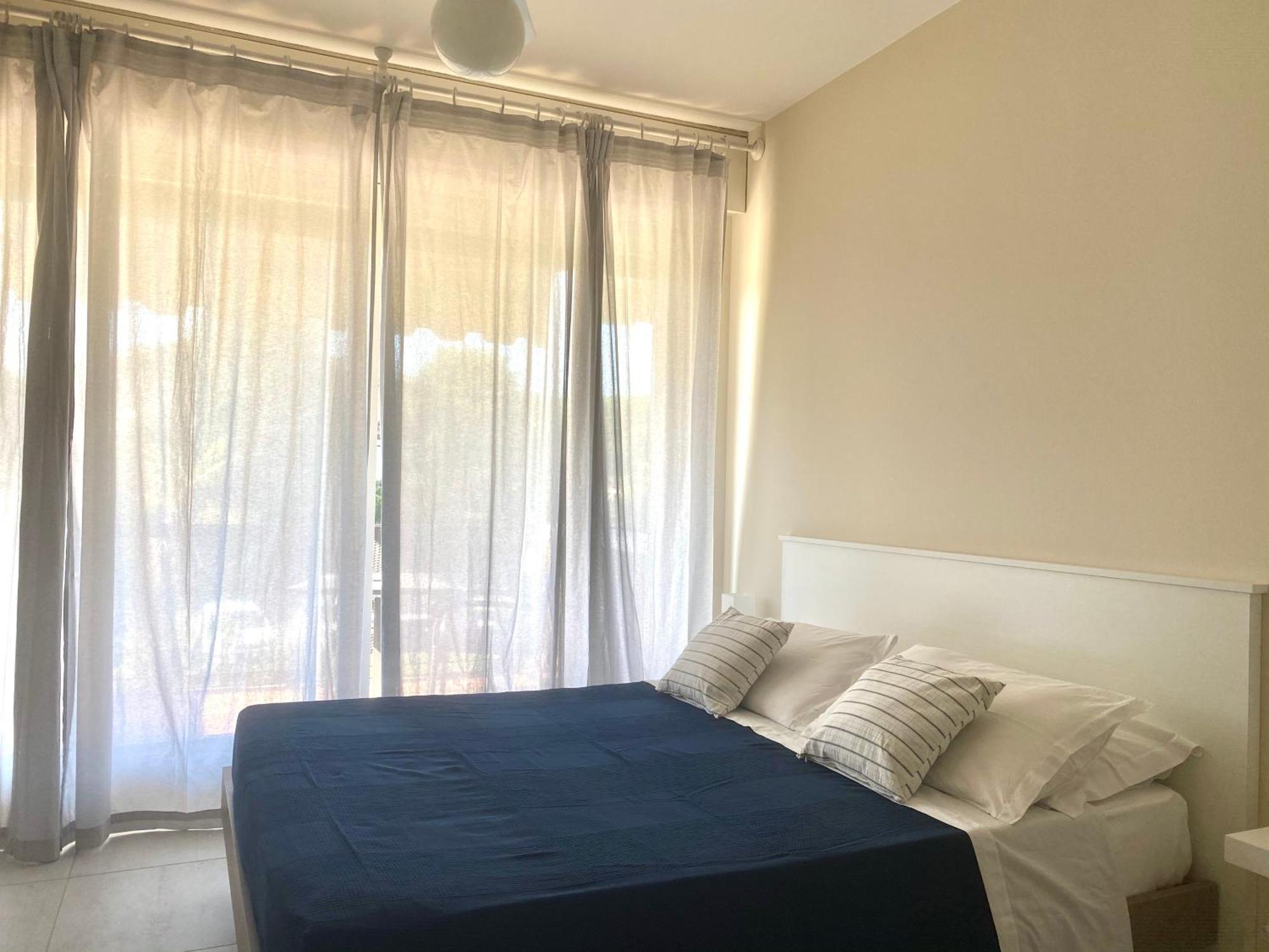 Jolly Apartments Сирмионе Стая снимка
