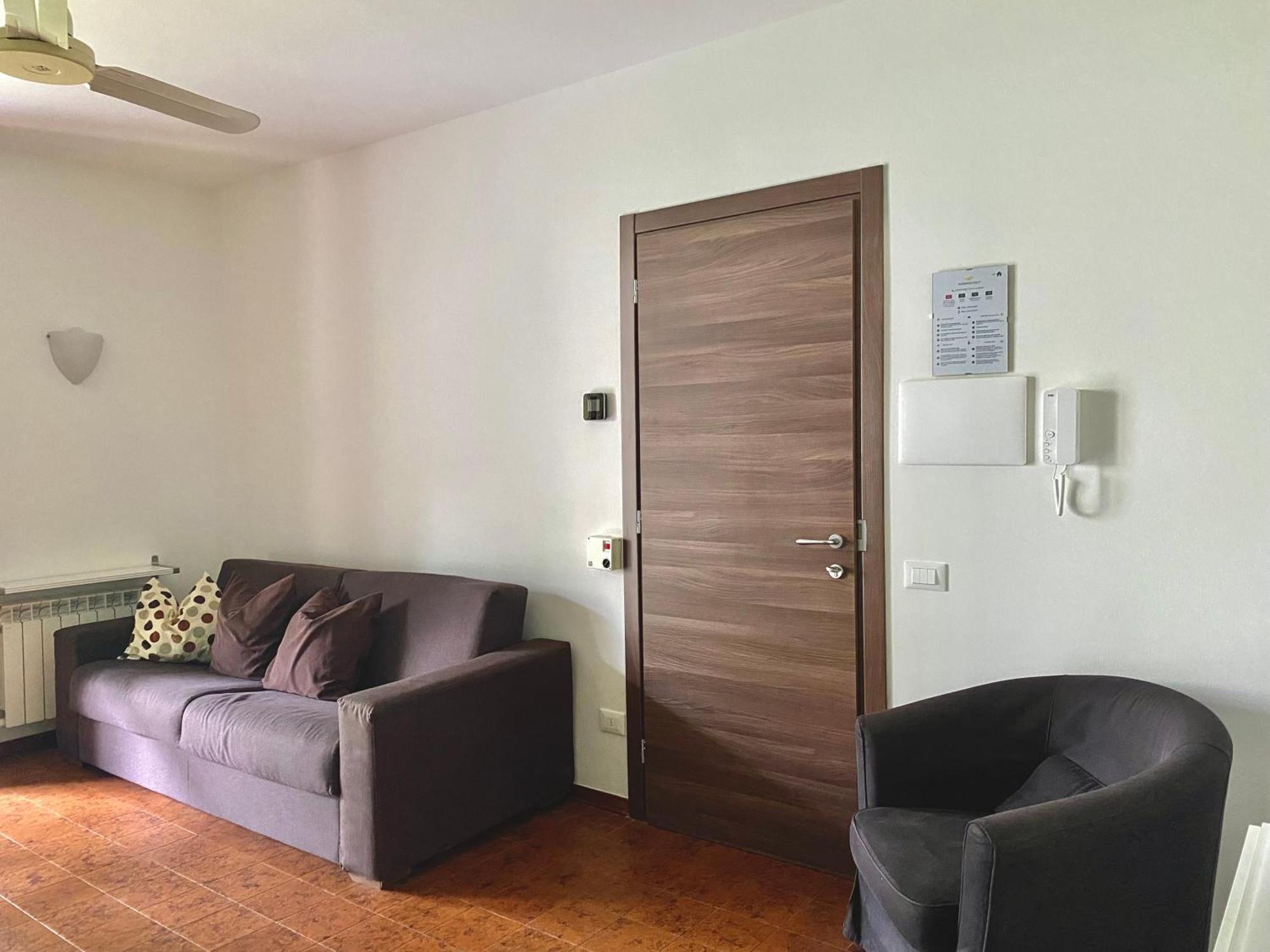 Jolly Apartments Сирмионе Екстериор снимка